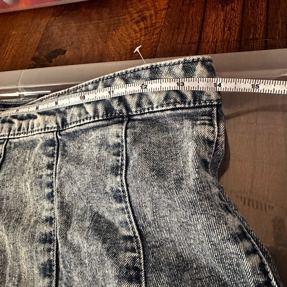 Women’s Denim Skirt - Picture 2 of 6